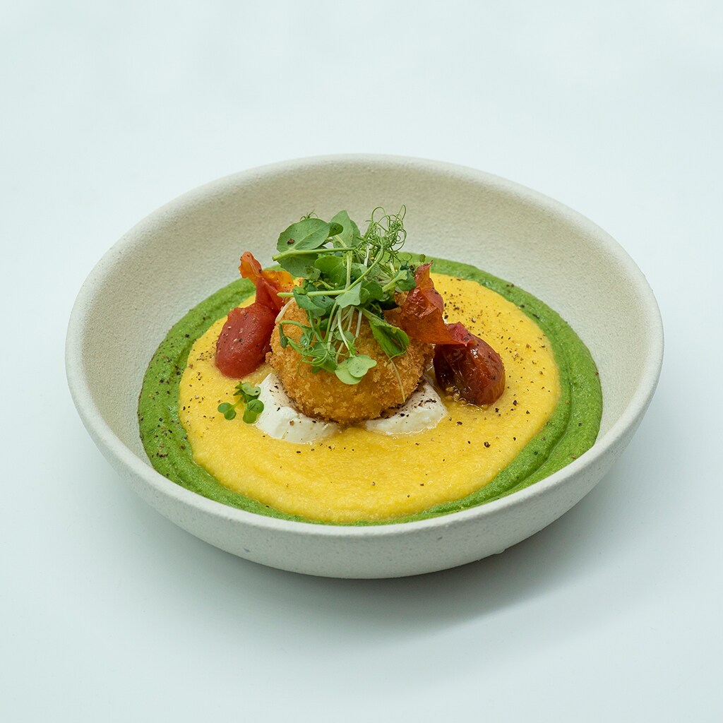 PRIMAVARA – Cuib de mamaliga cu ou panko, branza de capra si spanac/urzici